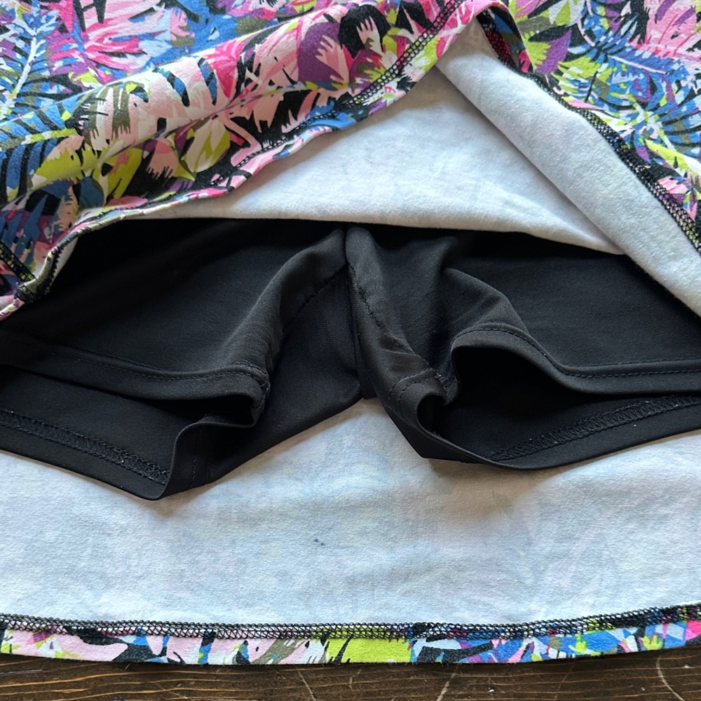 Intro. Multicolor Floral Women's Skort Size M - Picture 4 of 8